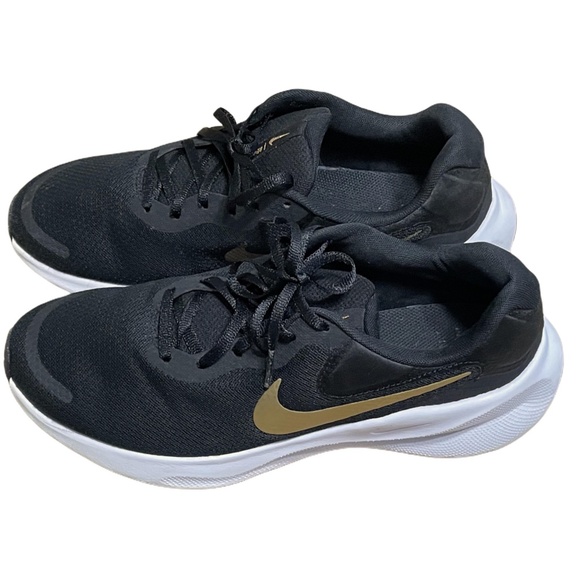 Nike Revolution 7 Athletic Running Shoes Black & Gold Men Size 11 Pre-owned - Picture 6 of 9